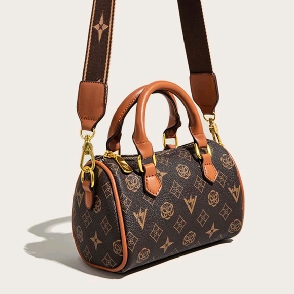 All Over Print Boston Hand Bag - Picture 3 of 8